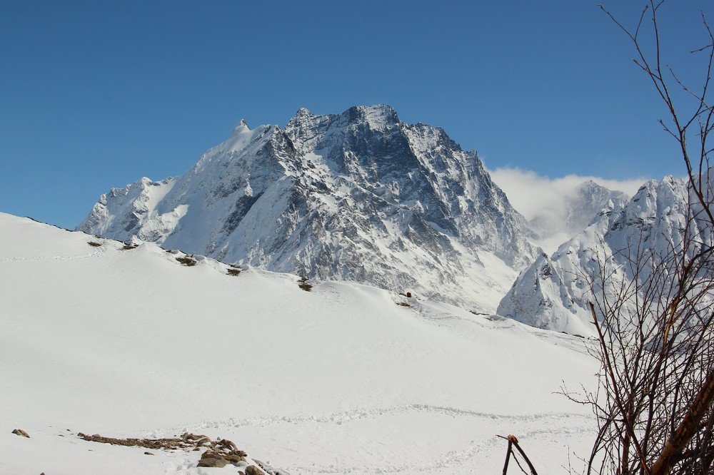 Домбай Ельген