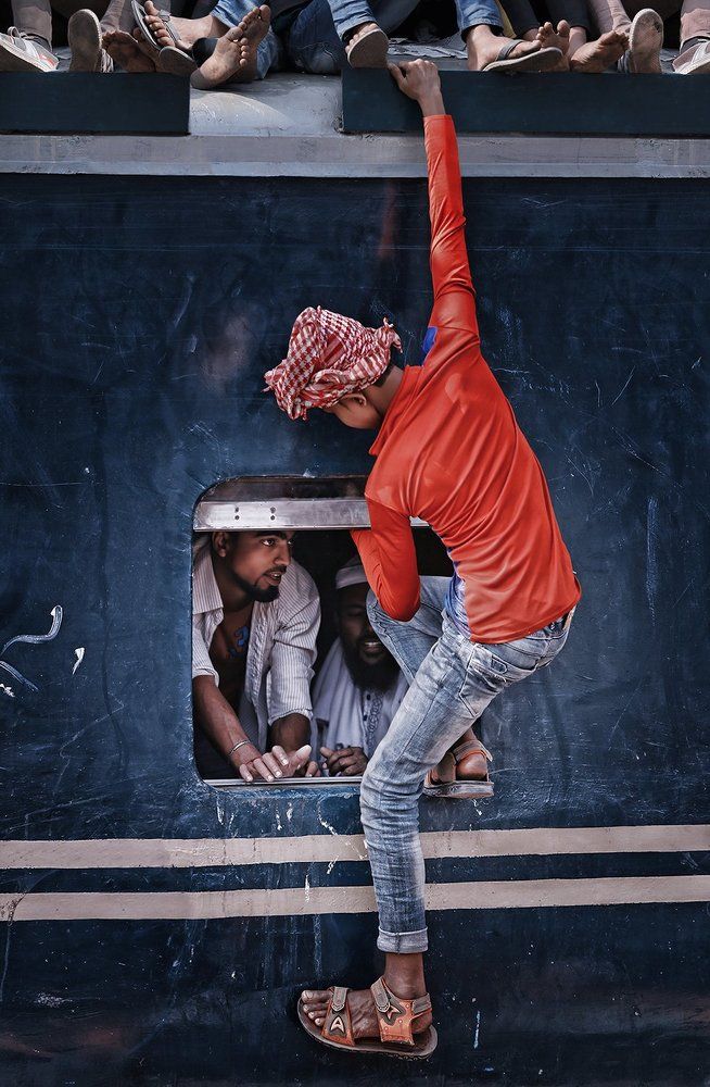 Простите, у вас есть свободное место?