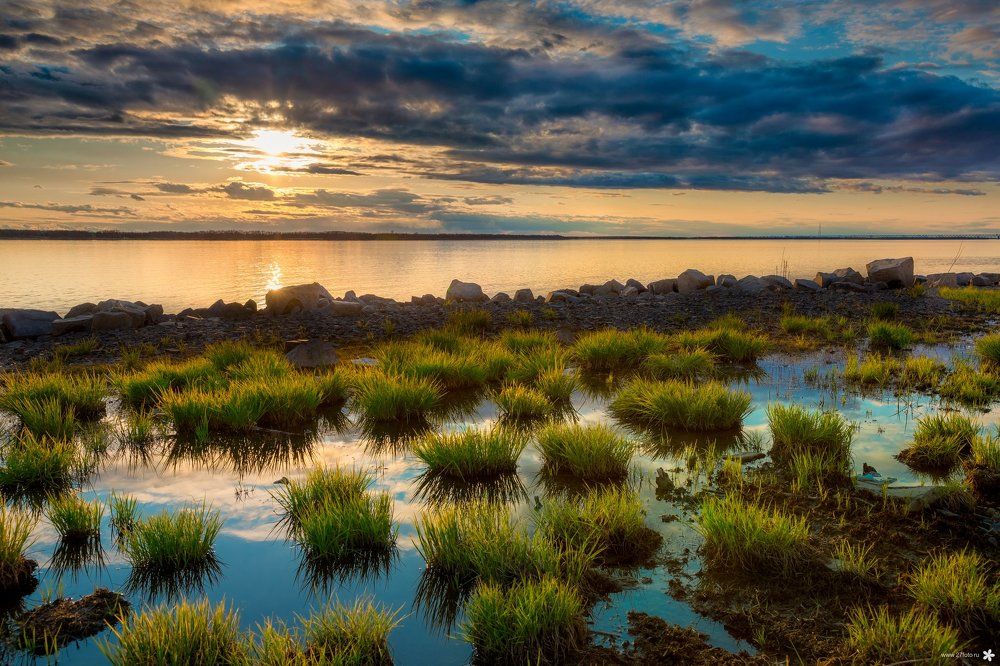 Закат на реке Амур (Sunset on Amur River)