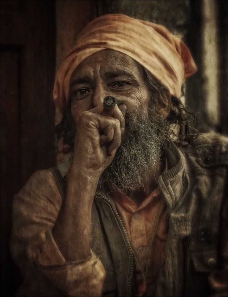 Курящий Баба