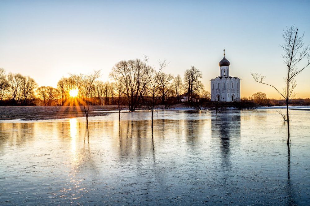 Апрельское утро.