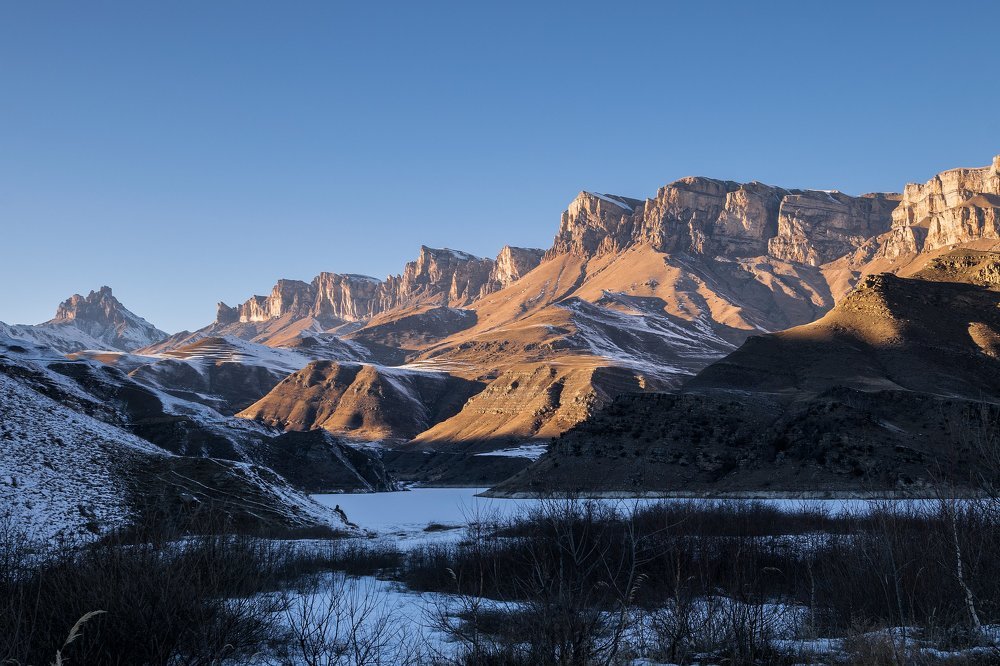 Скалистый хребет