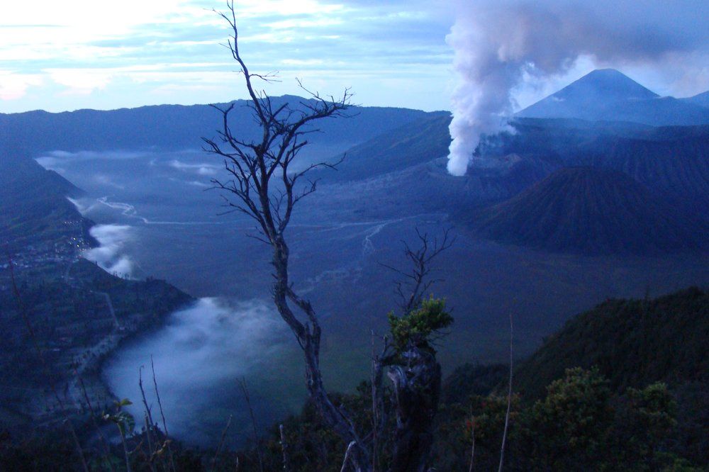 Неземная красота вулкана Бромо