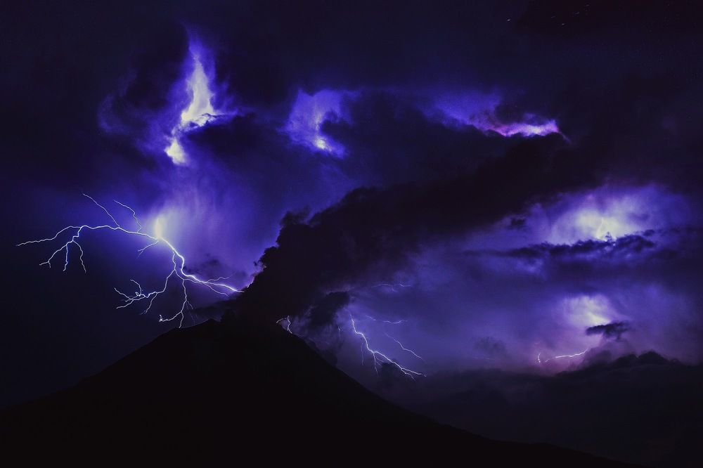 Mount Sinabung Thunderbolt