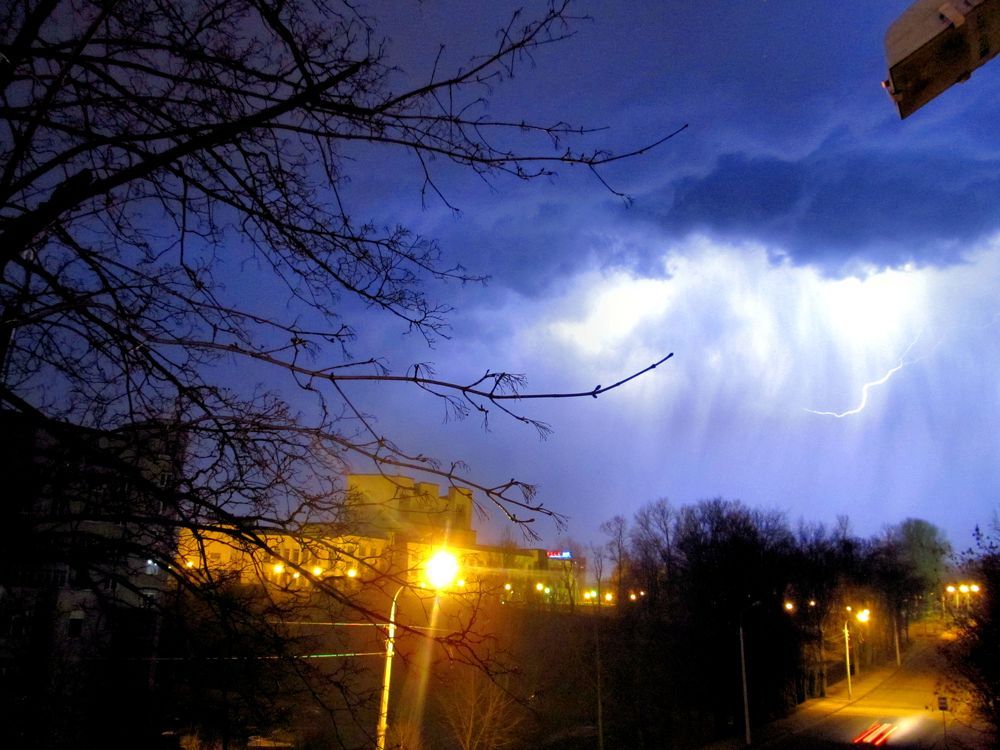 Апрельская гроза