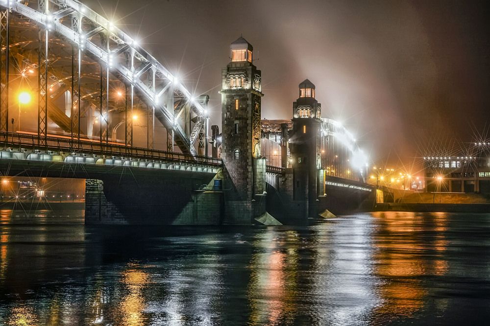 Императорский мост в Санкт-Петербурге.