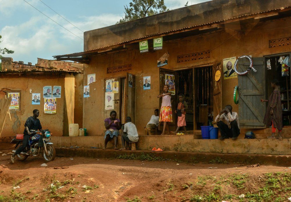 просто живут