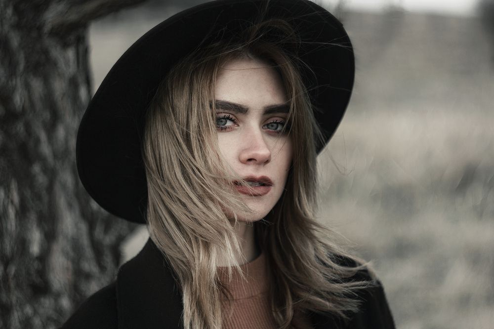 таинственный взгляд