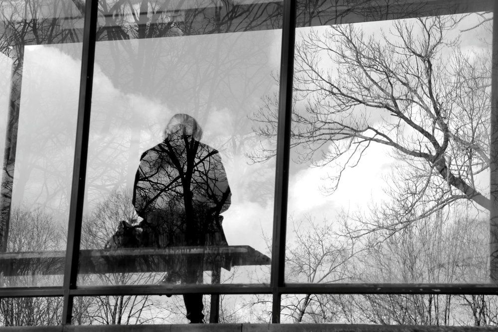 ожидая автобусс