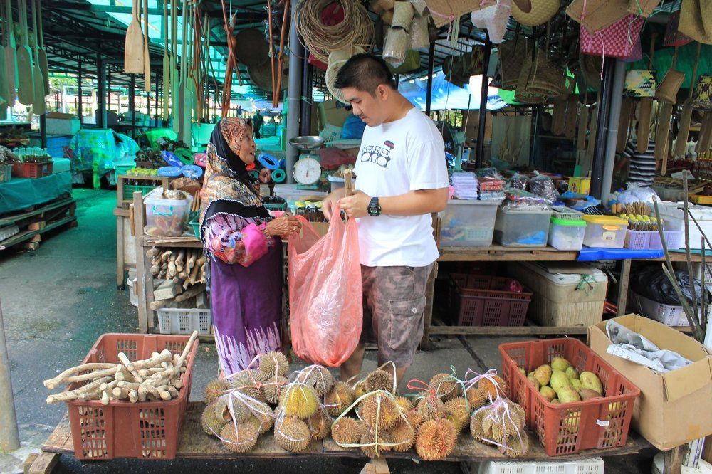 Рыночные будни.