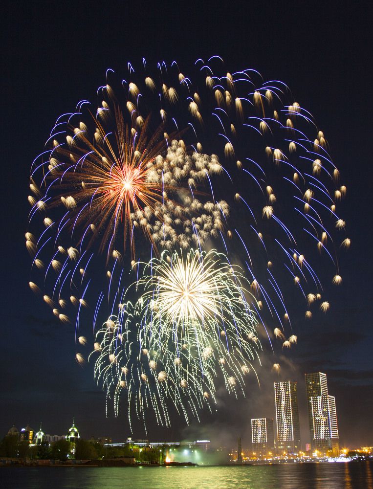 салют 9 мая Астана