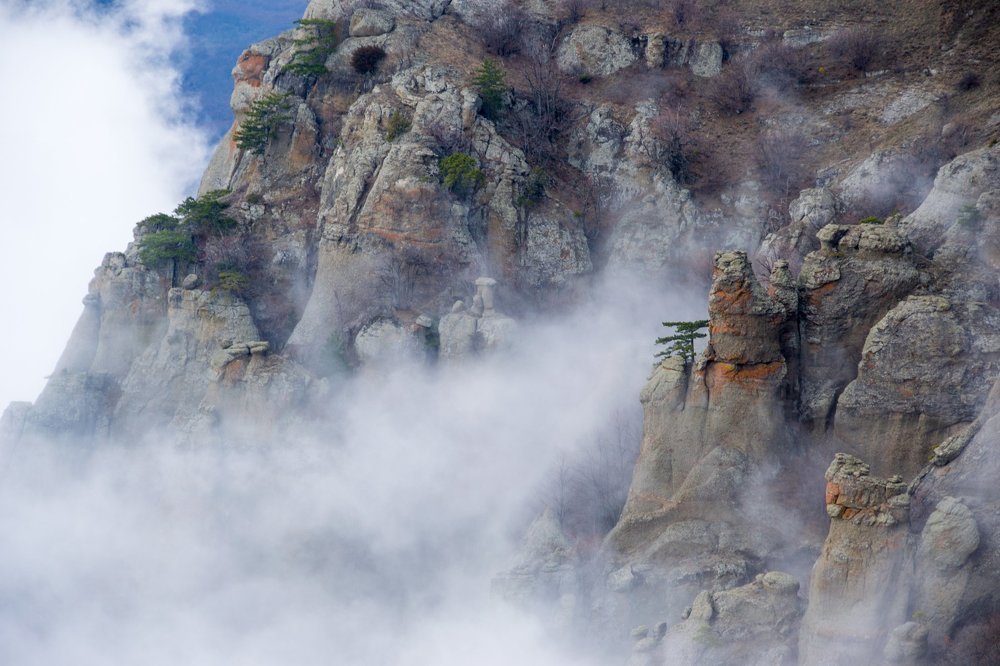 Май в горах Крыма