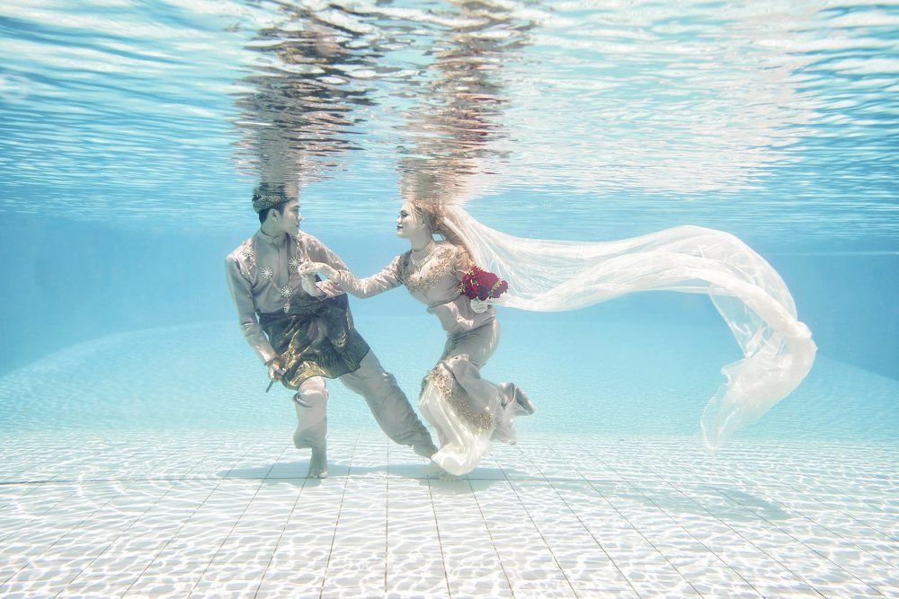 Underwater Wedding Photography