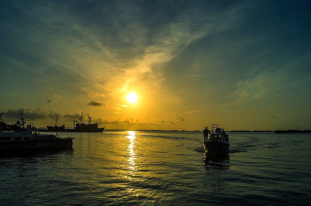 Рассвет в порту города Очаков.