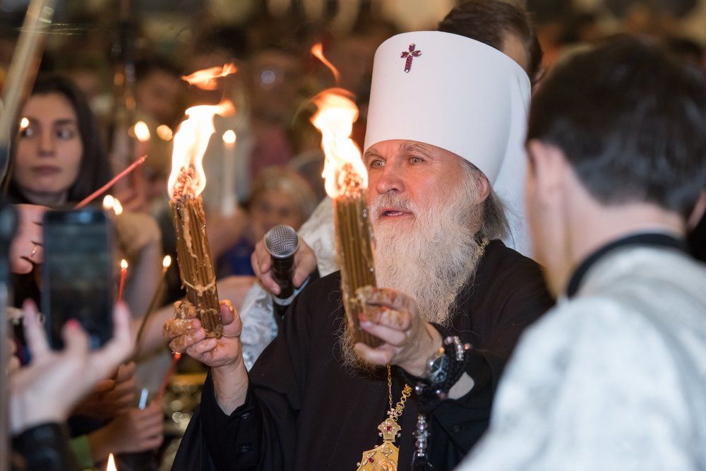 Частичка Благодатного огня из Иерусалима.