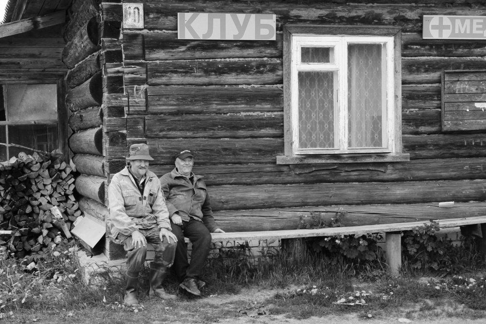 А где же девочки?