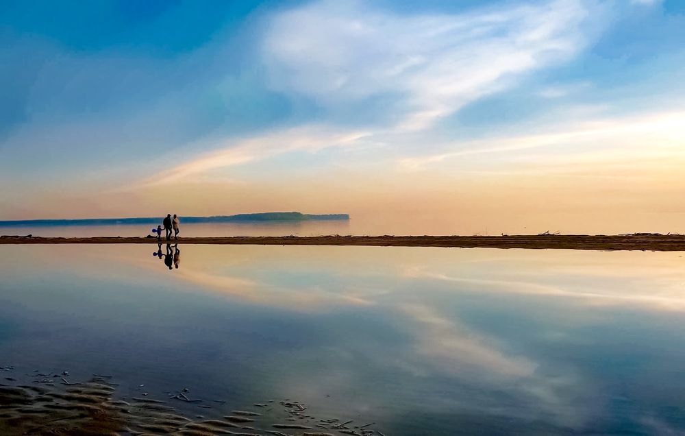 Дорога между отражений