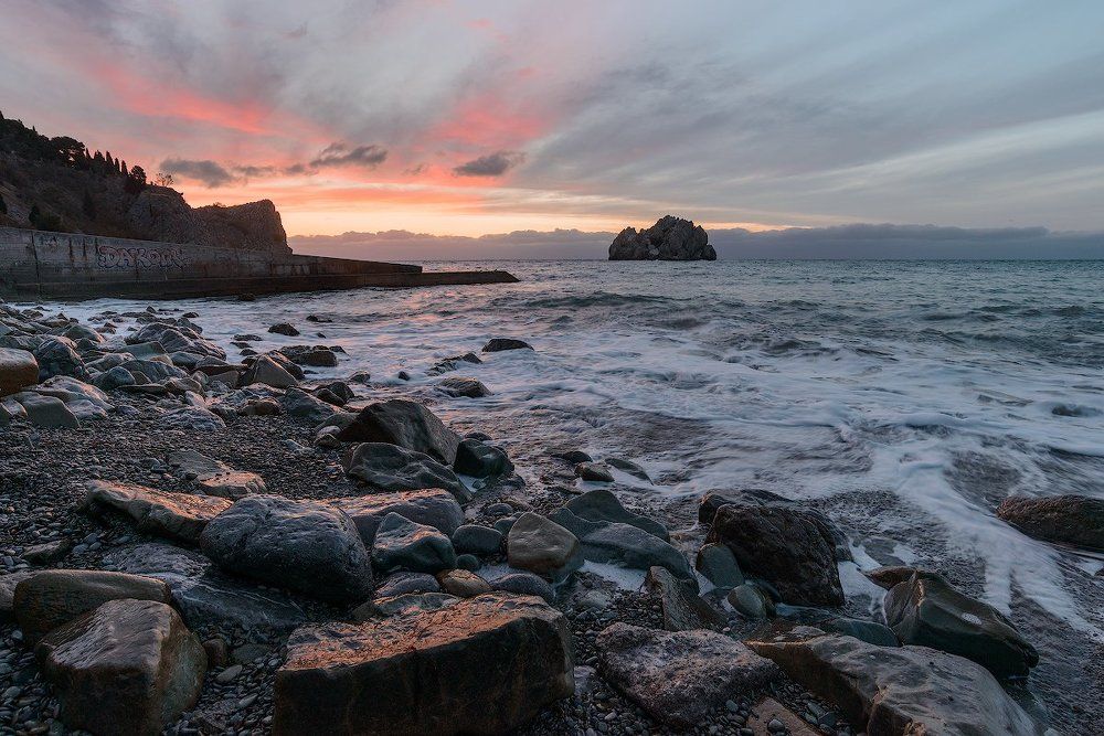 Рассвет. Адалары, Крым.