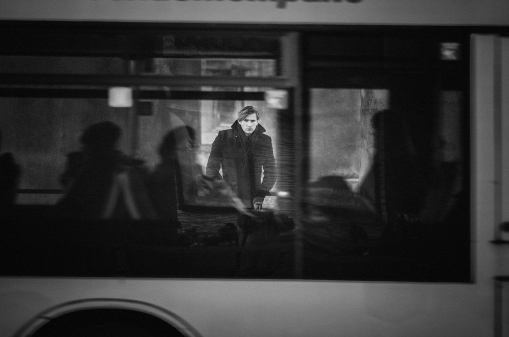 По ту сторону