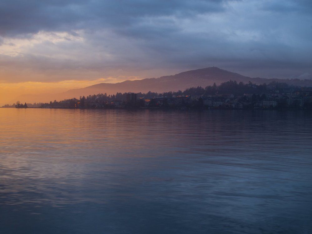 April sunset in Montreux