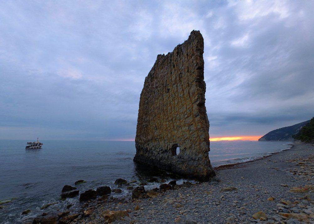 Одинокий парус