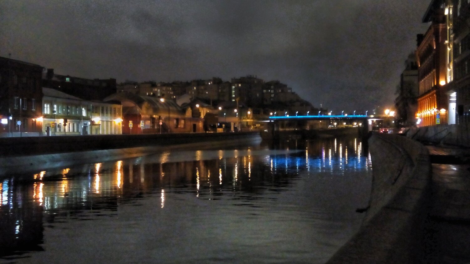 Зеркало Москвы