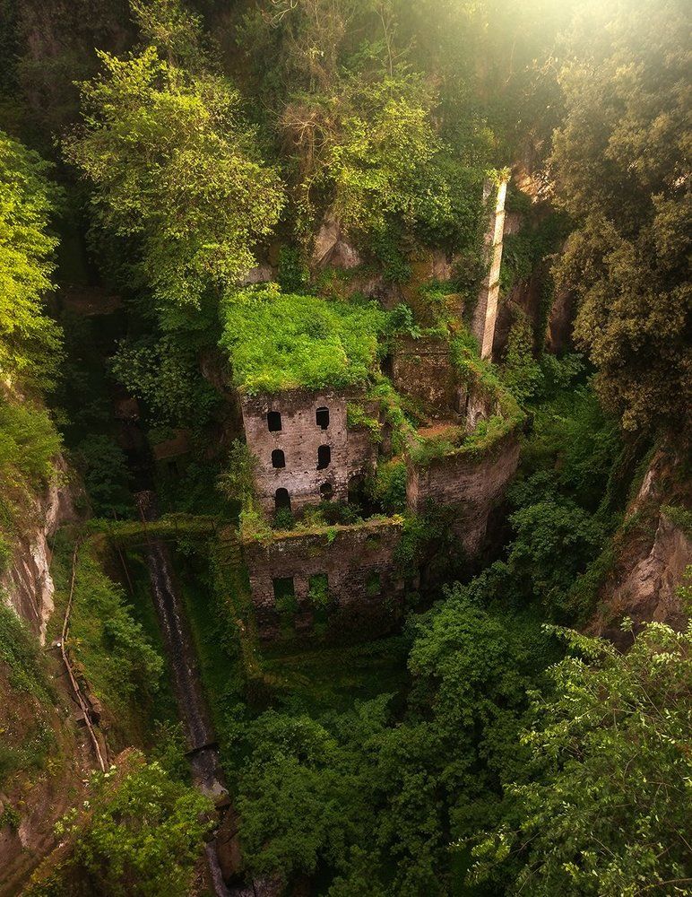 Заброшенная мельница в Sorrento