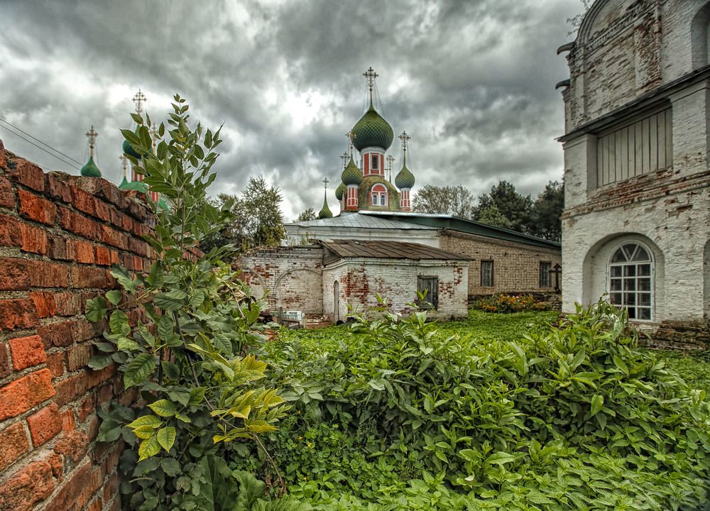 Прогулки по городу. Красная площадь. Владимирский собор.Переславль-Залесский.