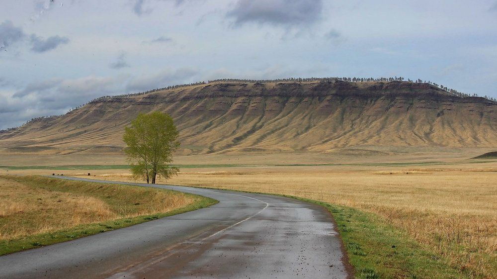 Священная гора Каратаг.