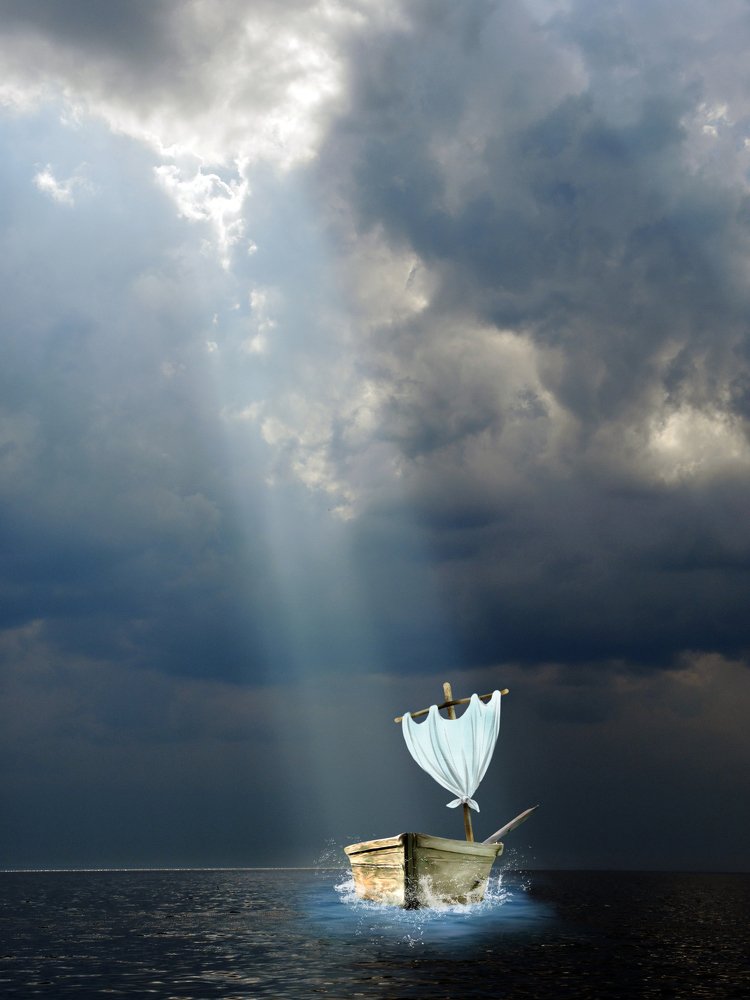 Белеет парус одинокий в тумане моря голубом...