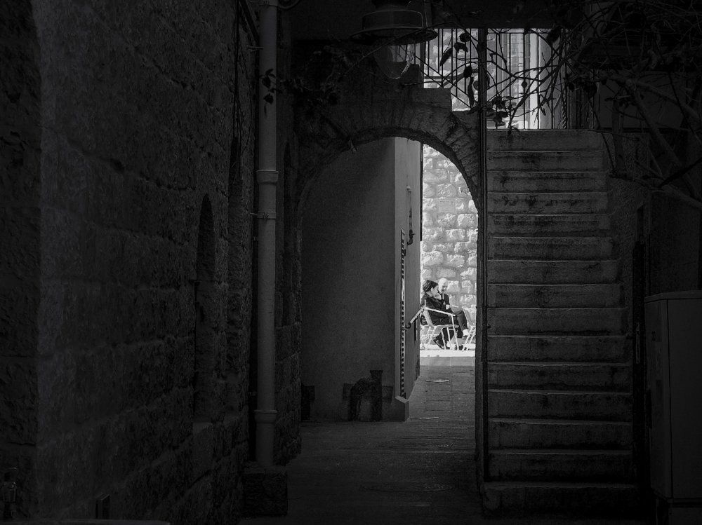 В глубине двора