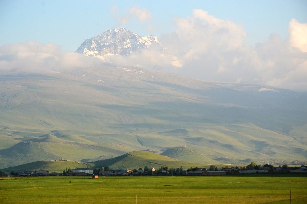 Молочный с орешками