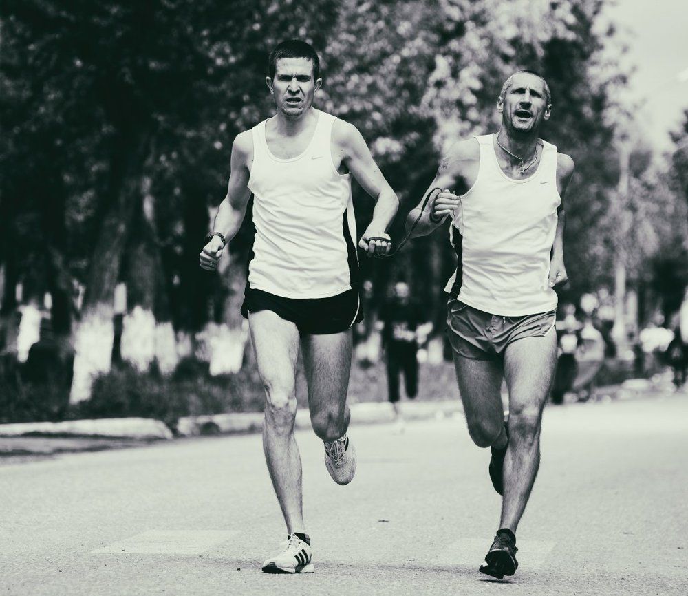 Бегущий в темноте