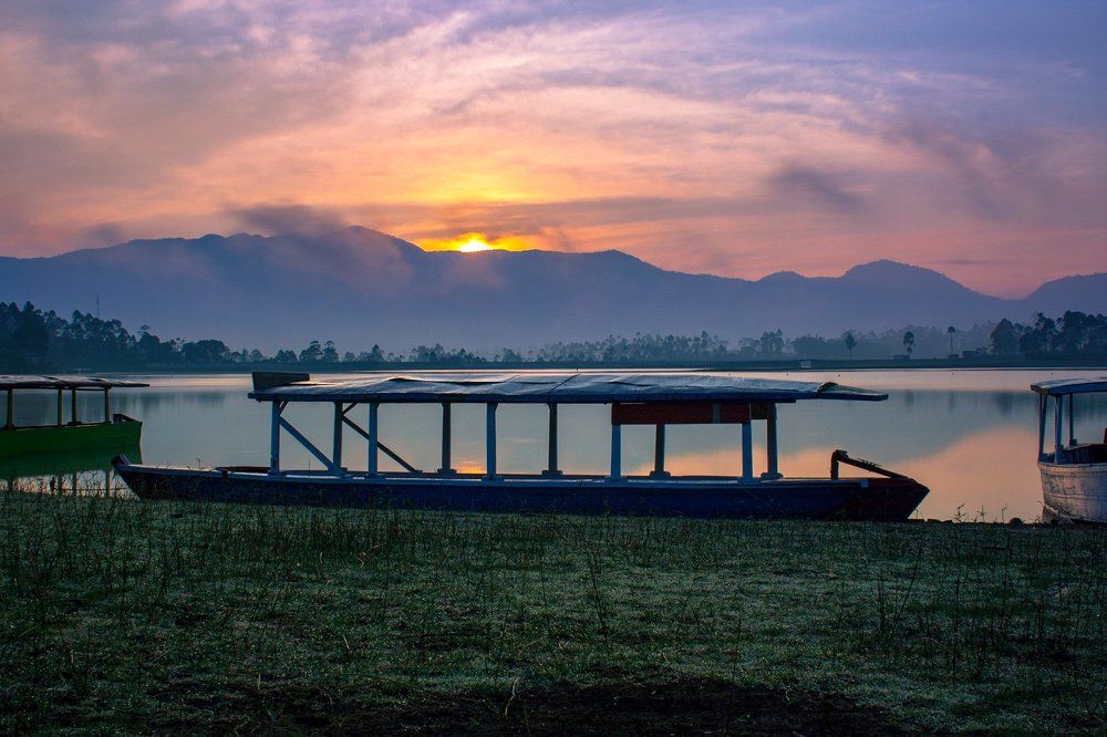 Sunrise at Situ Cileunca Pengalengan