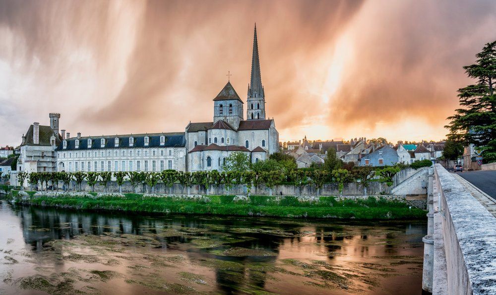 Дождливый закат в Сен-Савен