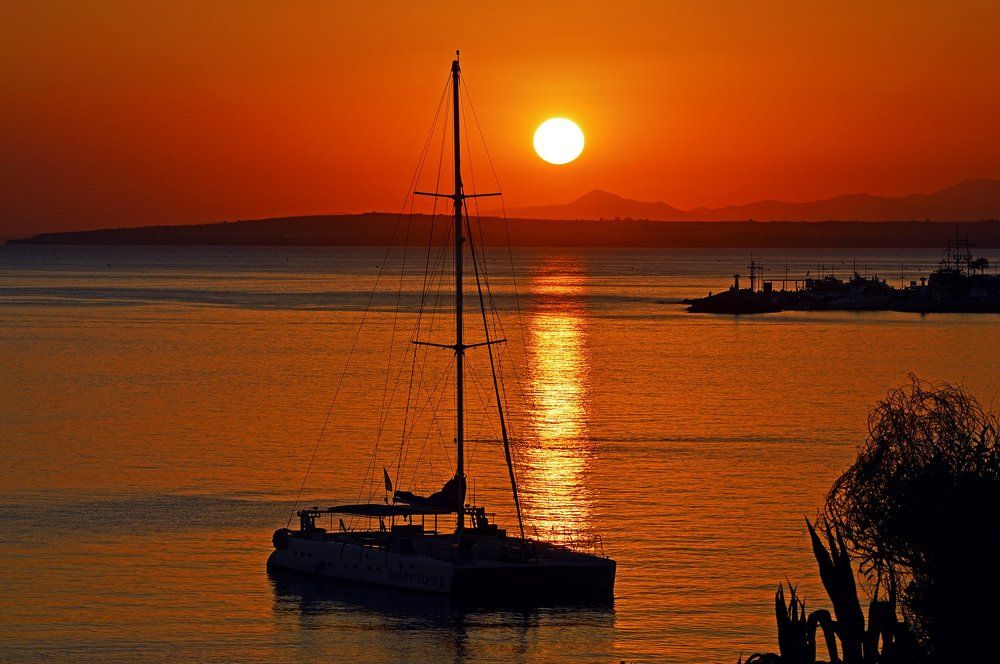 Краски моря на закате.