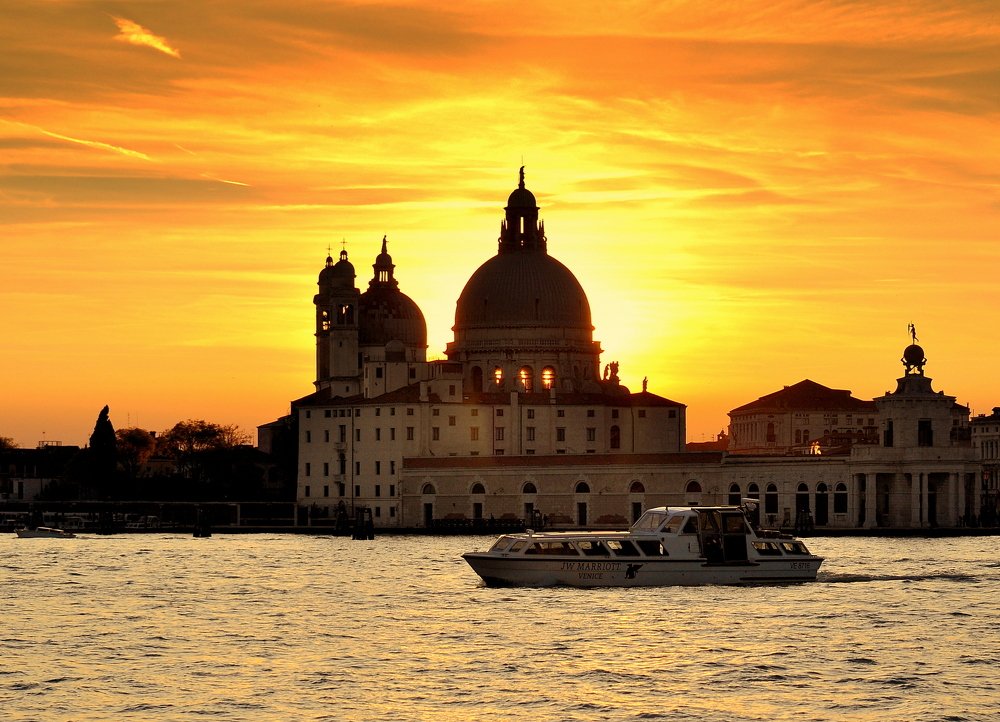 закат в Венеции
