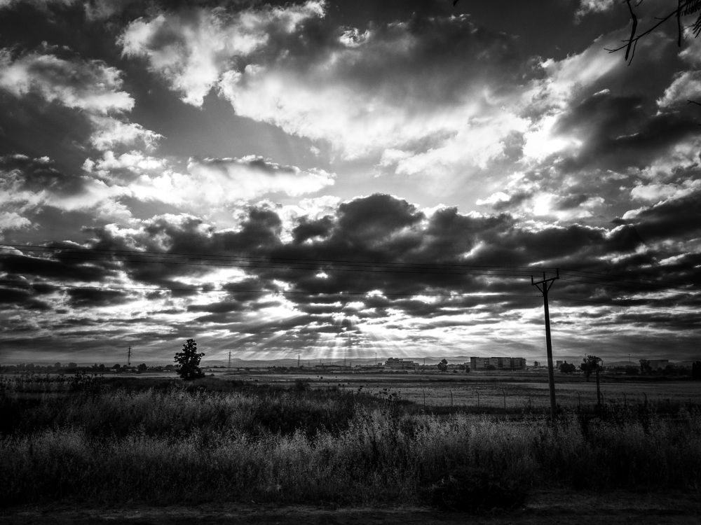 Между небом и землей