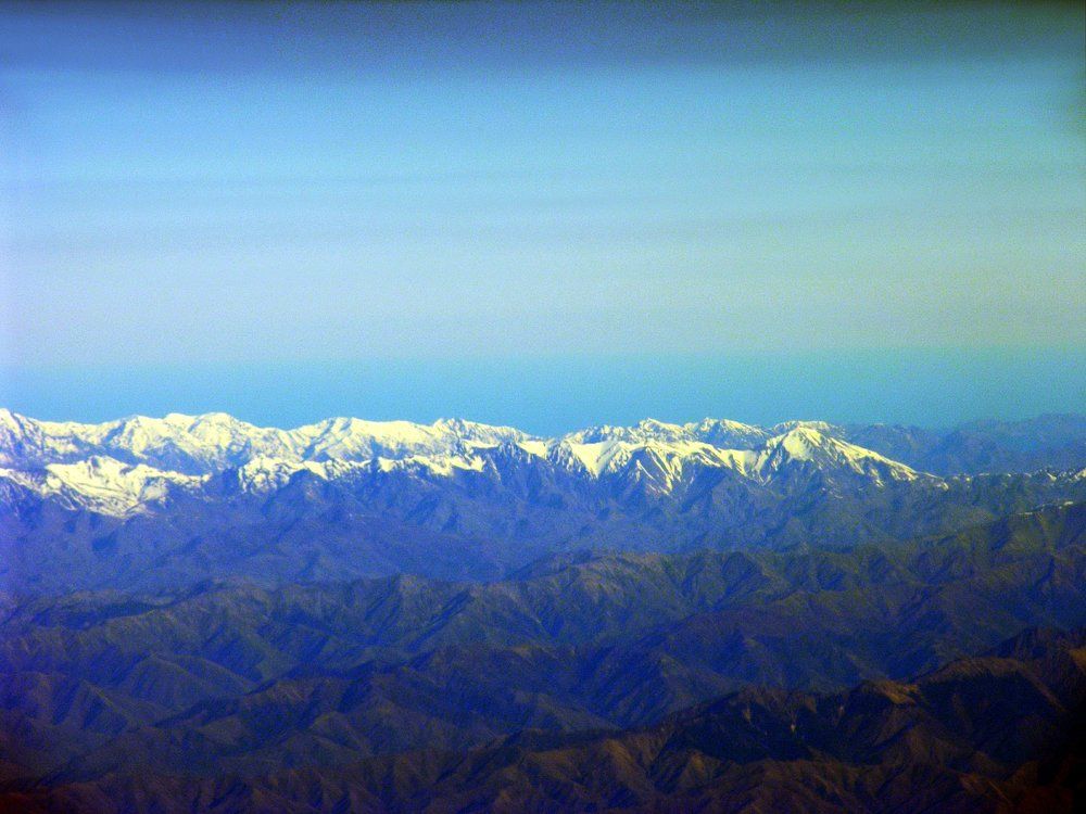 That`s Snow on them hills