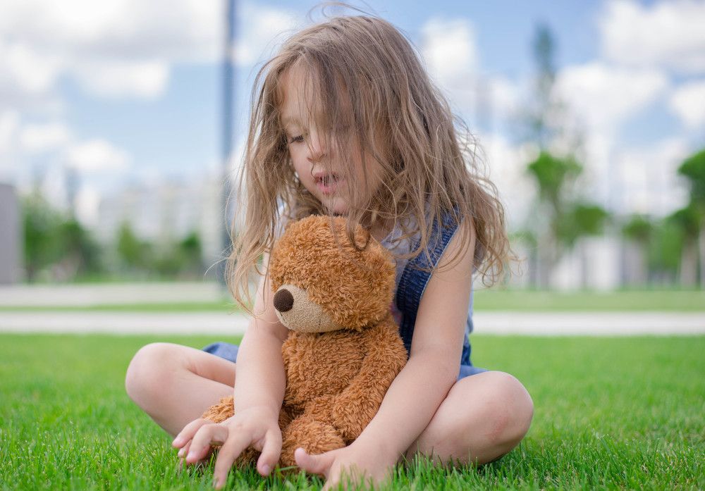 С любимой игрушкой