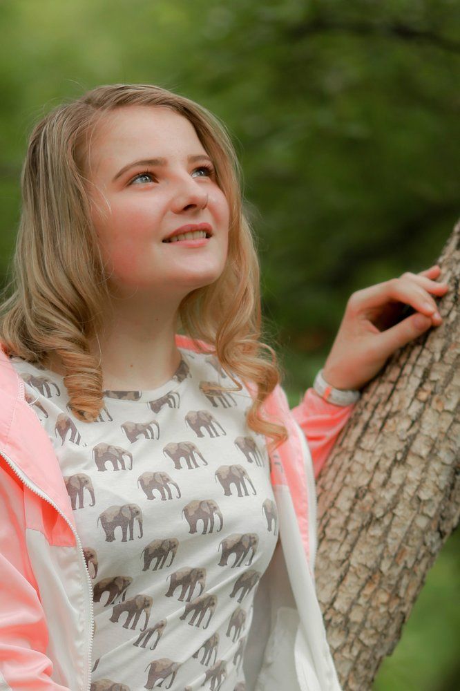 Летом в лесу.