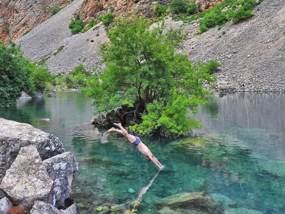 Вода ледяная