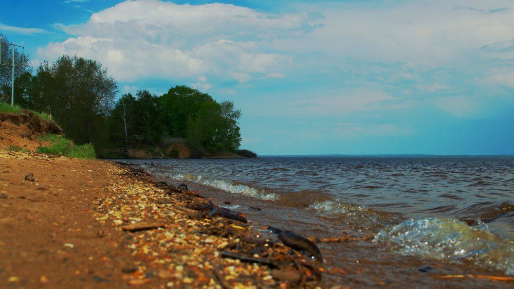 Речной прибой