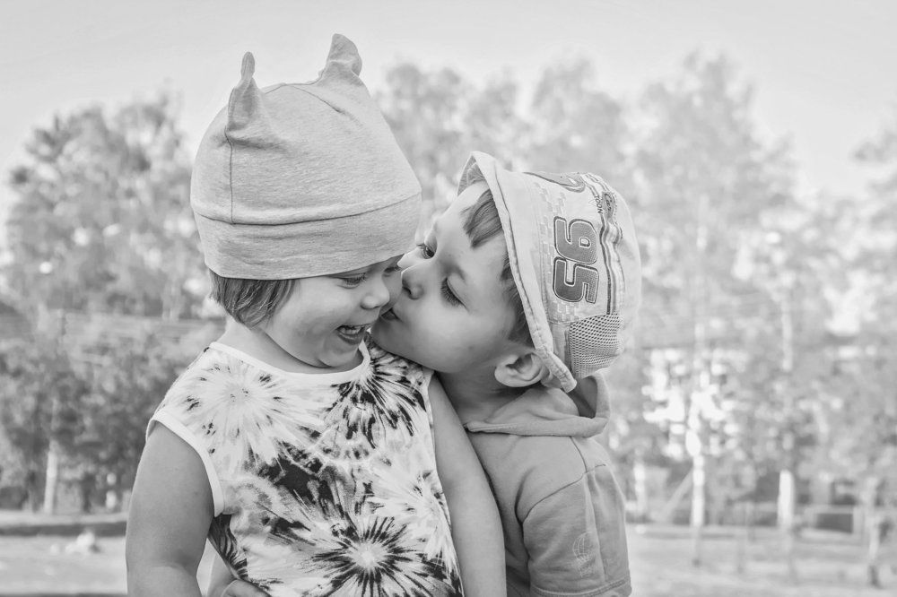 Любви все возрасты покорны