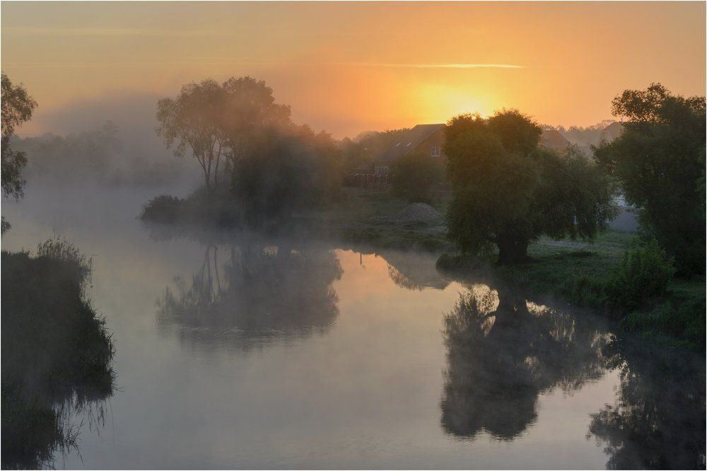 Туманное утро на реке Нежеголь