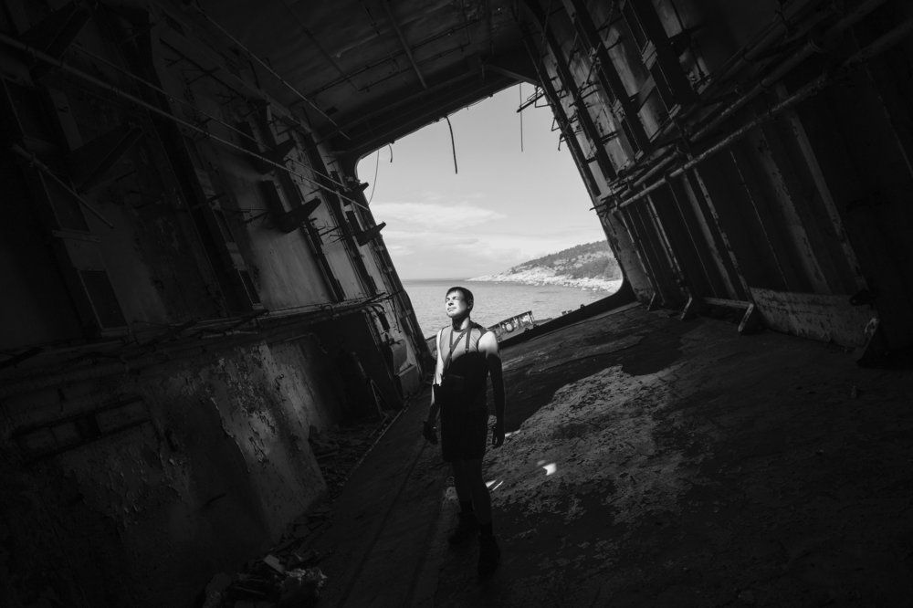 В корабле севшем на мель