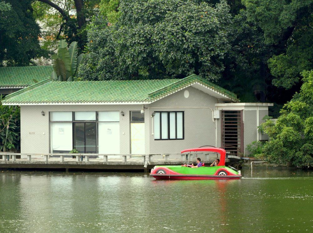 Припарковался в дождь