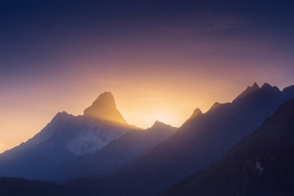 Рассвет в Долине Кхумбу