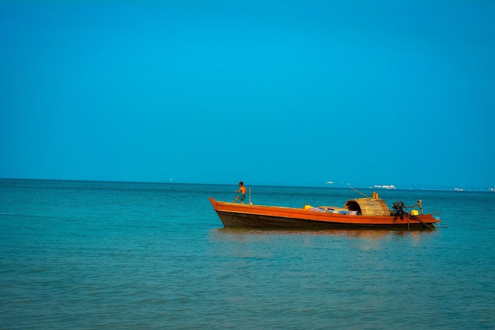 The blue sea and Human Power