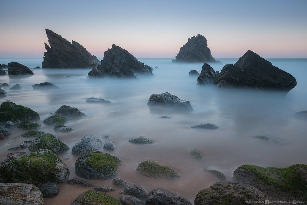 Акульи плавники Адраги - Shark fins of Adraga